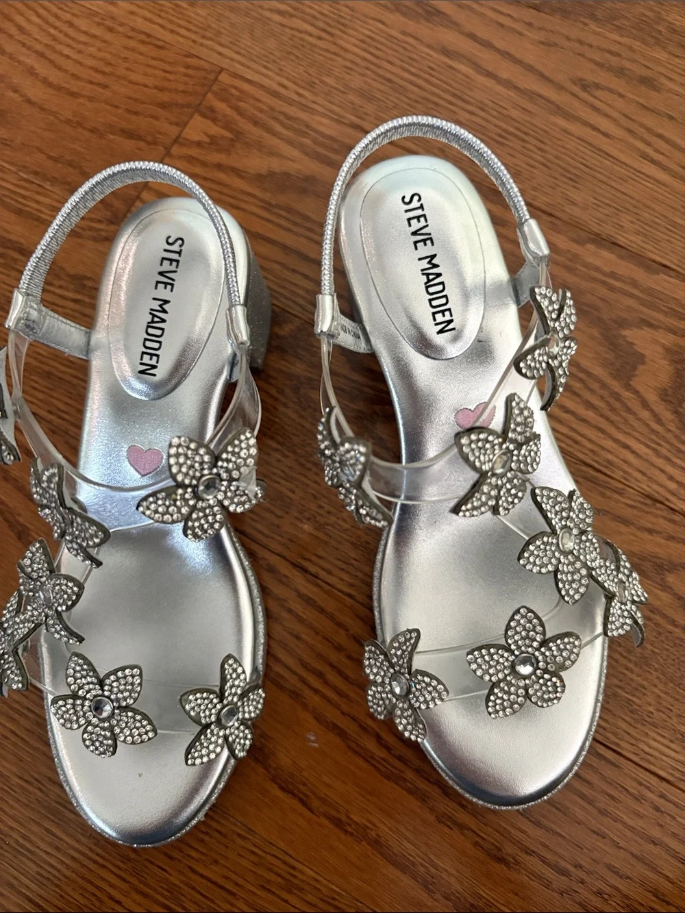 Like New Steve Madden Silver Floral Rhinestone Slingback Sandals Size 1M